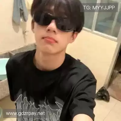 幸侃纯